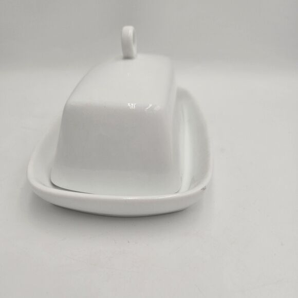 Simple Dining White Ceramic Butter Dish w/ Lid | Dishwasher Microwave Safe - Picture 7 of 8